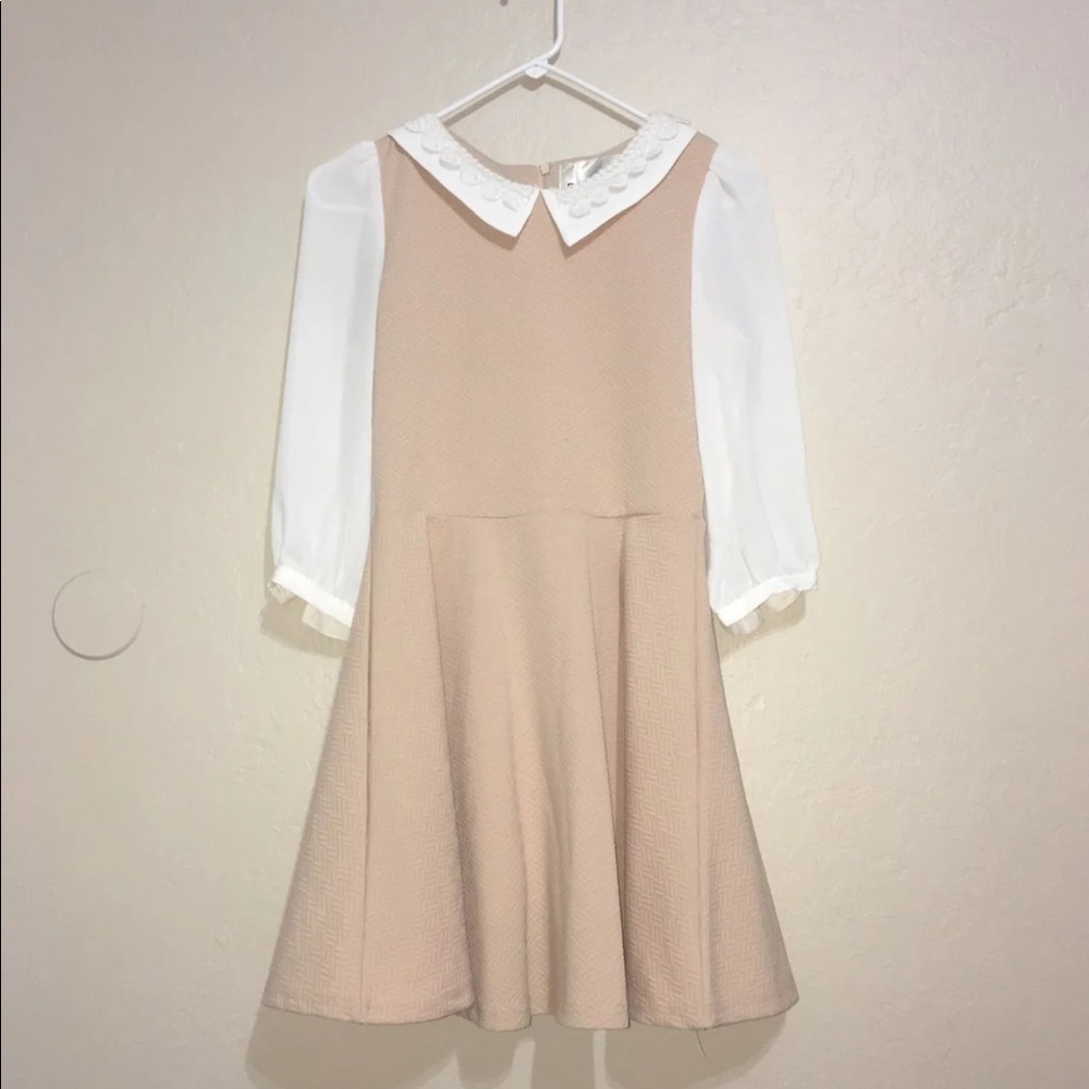Lace collared 3/4 sleeve dress